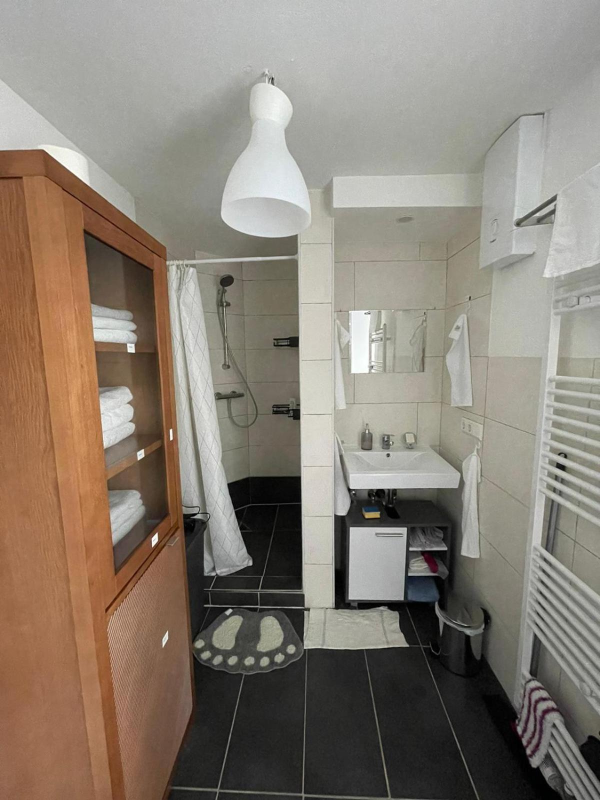 Luxurioeses Zimmer 10Min Zum Universitaet Kassel Exteriör bild