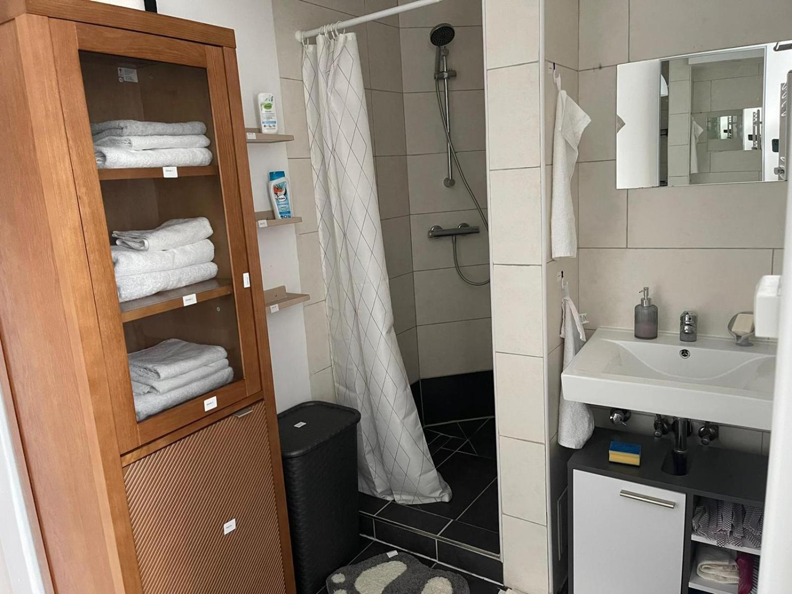 Luxurioeses Zimmer 10Min Zum Universitaet Kassel Exteriör bild